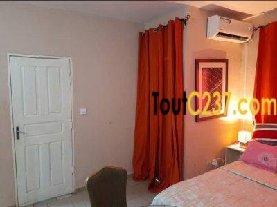 Chambre moderne meublée à Bonamoussadi Douala