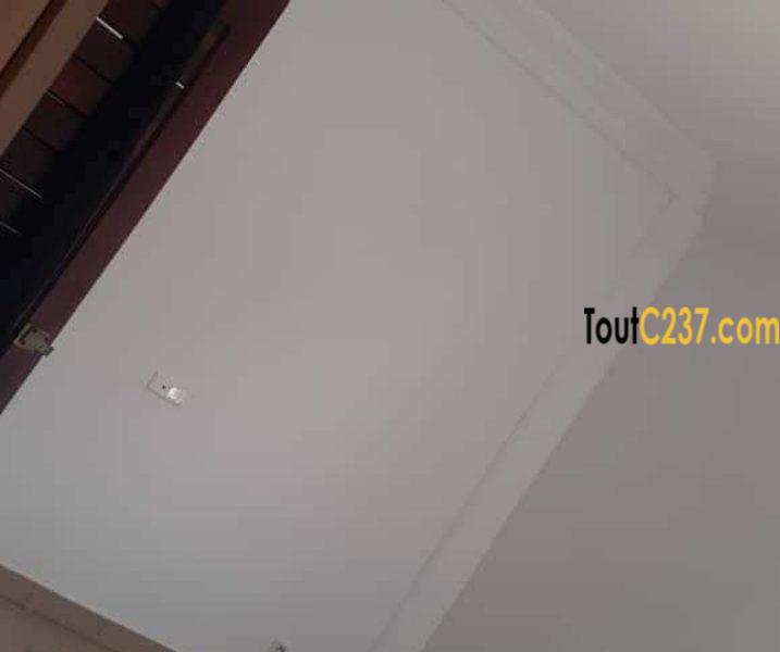 Appartement à louer à Makepe (Remboursement)