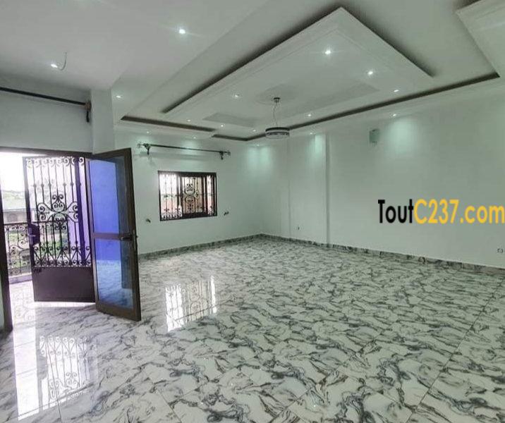 Appartement neuf à louer à Bonamiussadi Douala