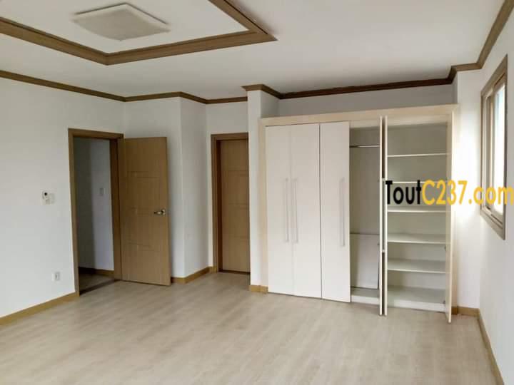 Joli Appartement à louer à Bonapriso Douala