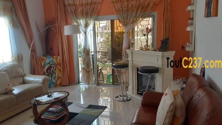 Duplex à louer à Logbessou Douala