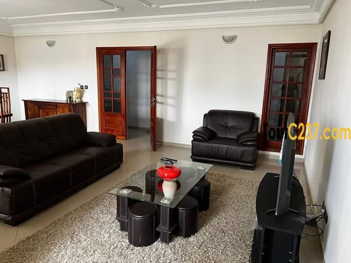Appartement à louer à Bonamoussadi Douala
