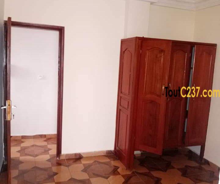 Appartement neuf à louer à Logpom Douala
