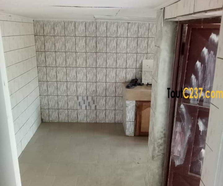 Maison sic à louer à Makepe Douala