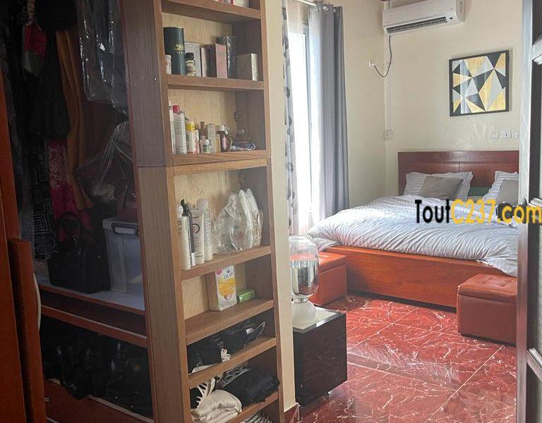 Très Jolie villa à vendre à Bomono, Douala