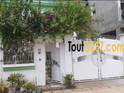 Duplex à louer à Logbessou Douala