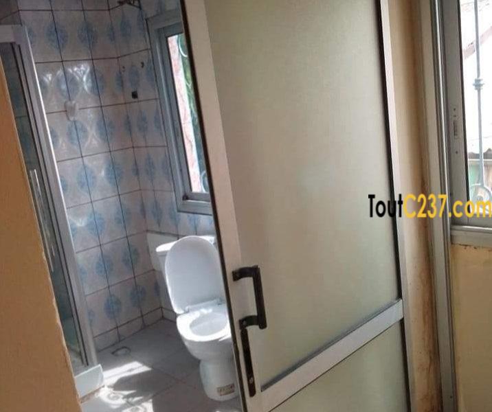 Appartement à louer à Bonapriso Douala