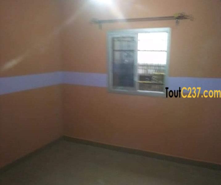 Maison à louer à Logpom Douala