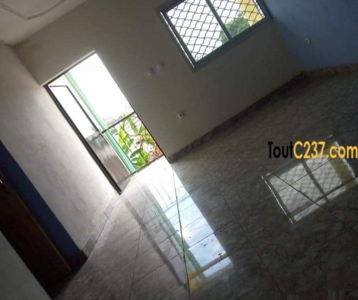 Appartement neuf à louer à Deido Douala
