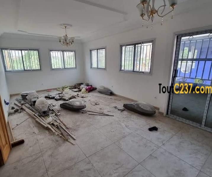 Appartement neuf à louer à pk8 Douala