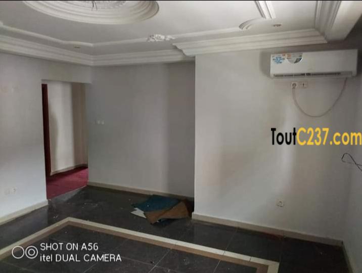 Appartement à louer à Akwa Douala
