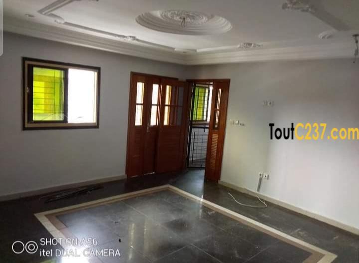 Appartement à louer à Akwa Douala