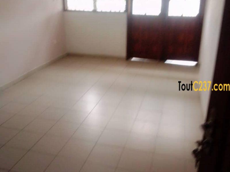 Appartement à louer à Deido Douala