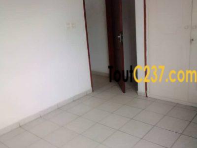 Appartement à louer à Deido Douala