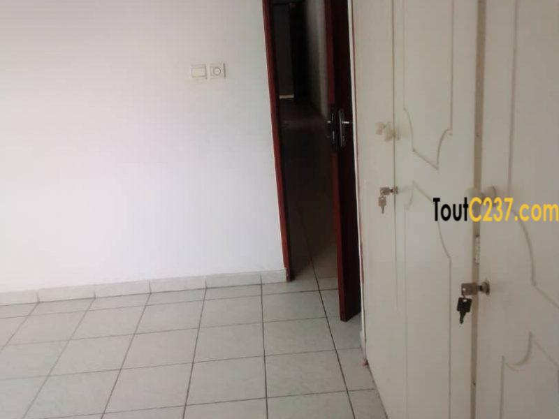 Appartement à louer à Deido Douala