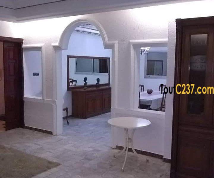 Maison duplex à louer à Bonamoussadi Douala