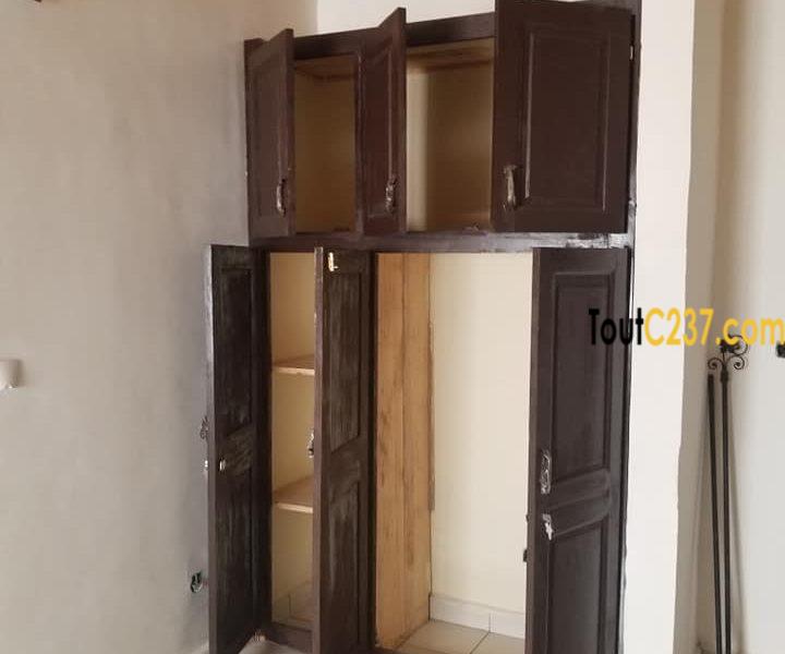 Appartement à louer à Bonamoussadi, Douala