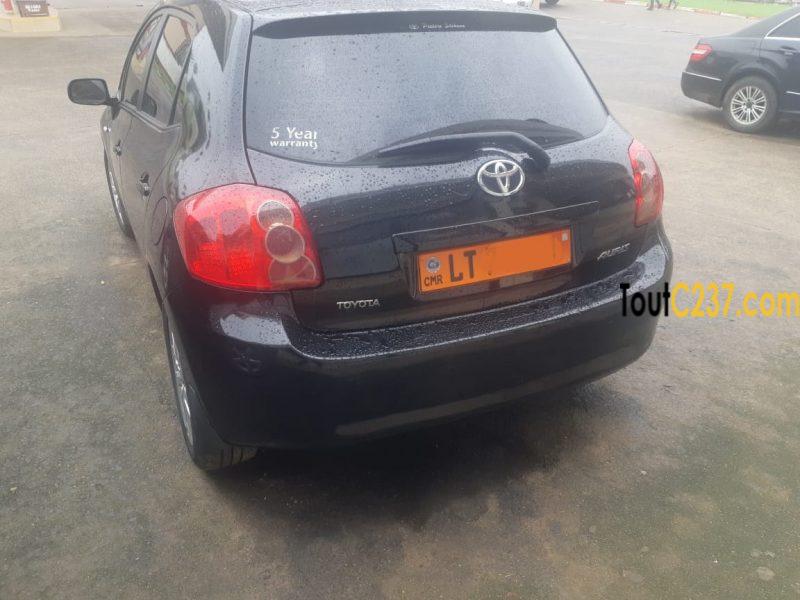 Toyota Auris à Vendre à Douala