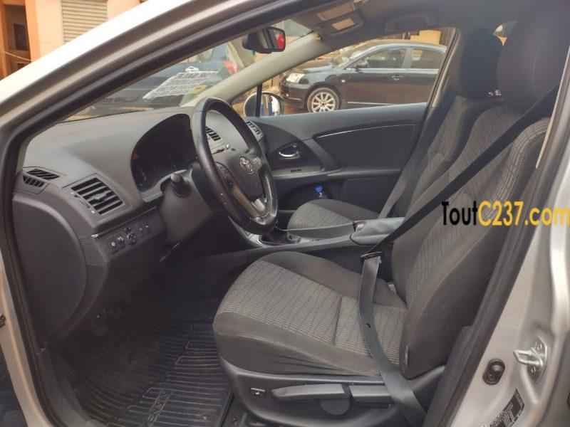 Toyota Avensis à Vendre à Akwa Douala
