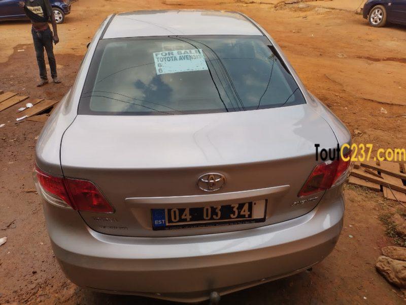 Toyota Avensis à Vendre à Akwa Douala