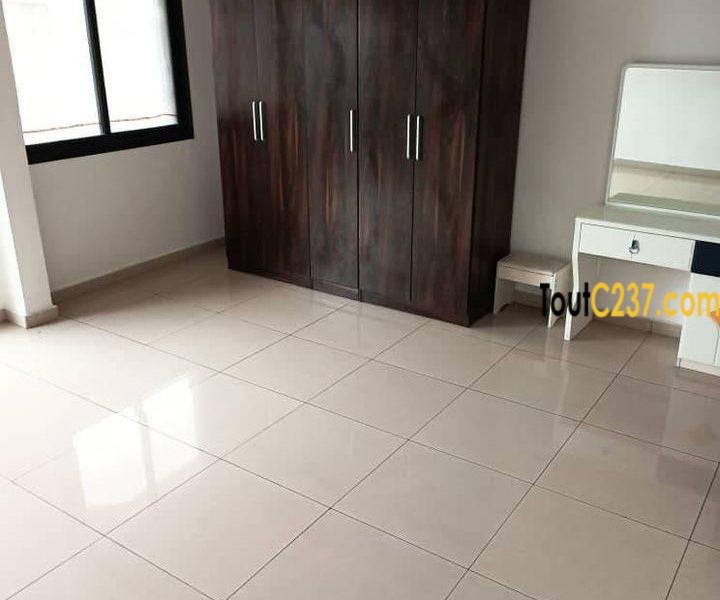 Maison duplex à louer à Bonapriso Douala