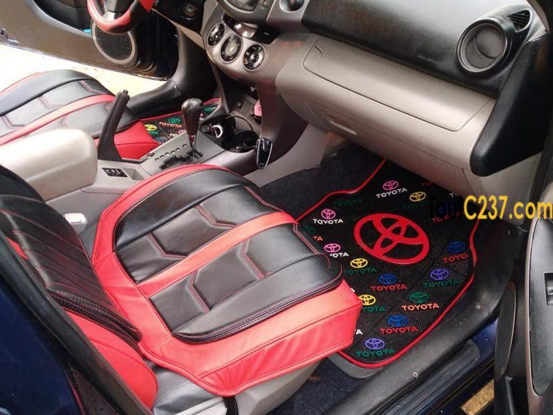 Toyota Rav4 à vendre à Douala