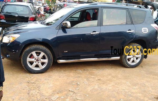 Toyota Rav4 à vendre à Douala