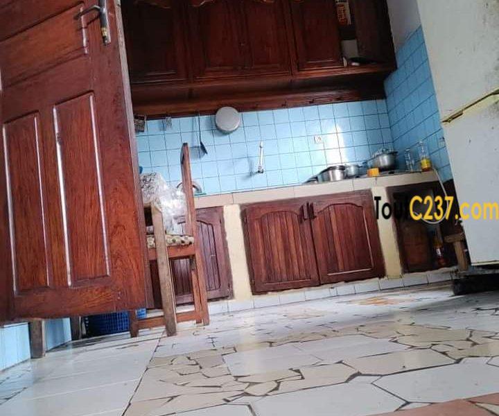Maison à louer à Logpom Douala