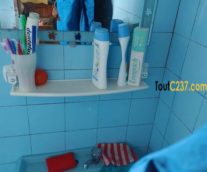 Maison à louer à Logpom Douala