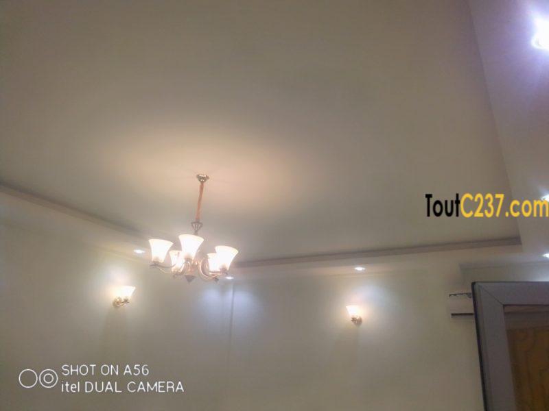 Appartement Neuf à louer à Logbessou (Commissariat)