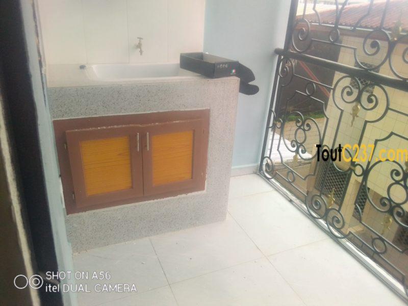 Appartement Neuf à louer à Logbessou (Commissariat)