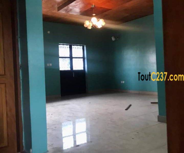 Appartement à louer à Logpom Douala