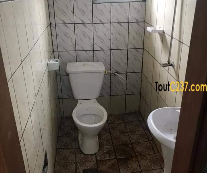 Appartement à louer à Logpom Douala