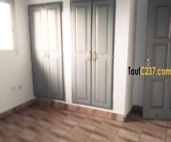 Appartement à louer à Makepe Douala