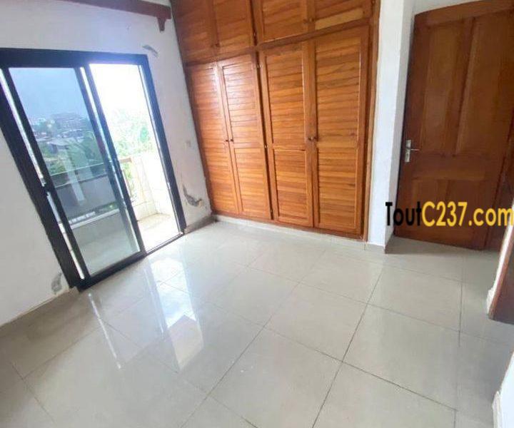 Très Joli Appartement à louer à Kotto