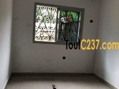 Appartement à louer à Logpom Douala
