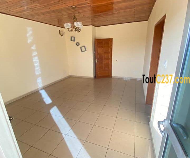 Appartement à louer à Logpom Douala