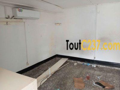 Boutique à louer à Bonapriso Douala