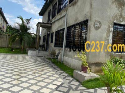 Somptueux Duplex à louer à Logbessou