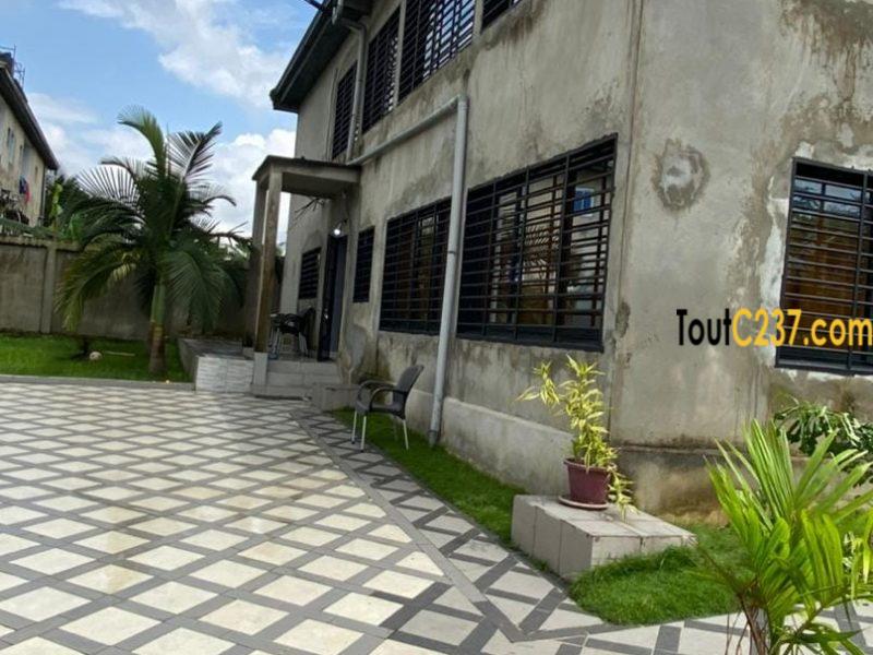 Somptueux Duplex à louer à Logbessou