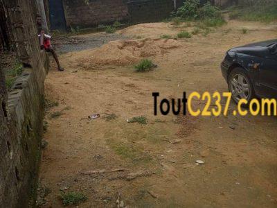 Terrain commercial à vendre à Pk13 Douala