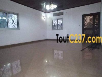 Maison à louer à Makepe Douala
