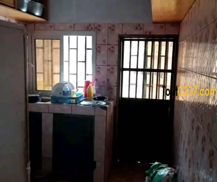 Maison à vendre à Pk12 Douala