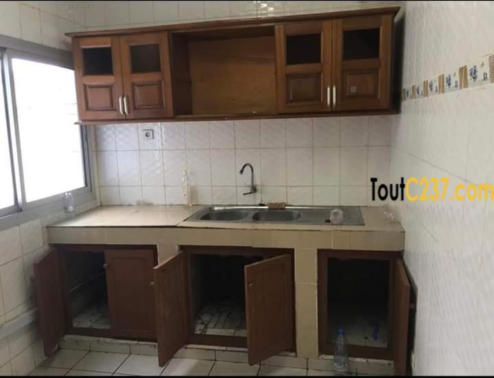 Appartement à louer à Bonapriso Douala