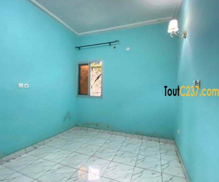 Maison en duplex à vendre à Yassa