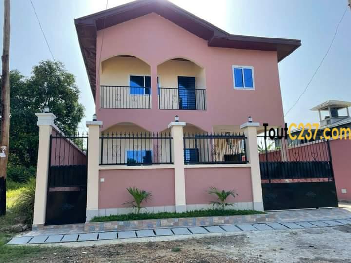 Maison en duplex à vendre à Yassa