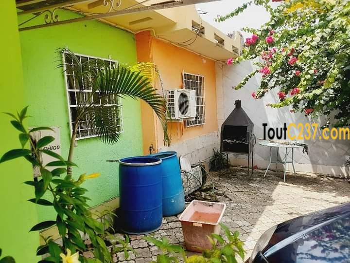 Maison en villa à vendre à Bonamoussadi