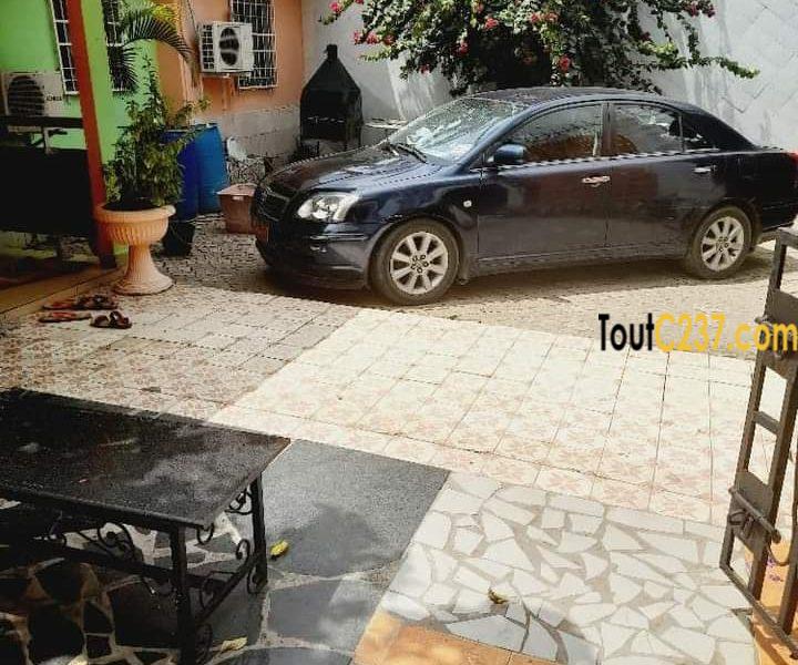 Maison en villa à vendre à Bonamoussadi