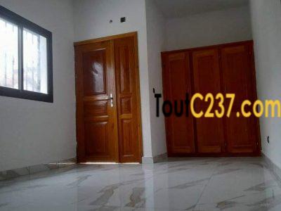 Appartement neuf à louer à Logbessou