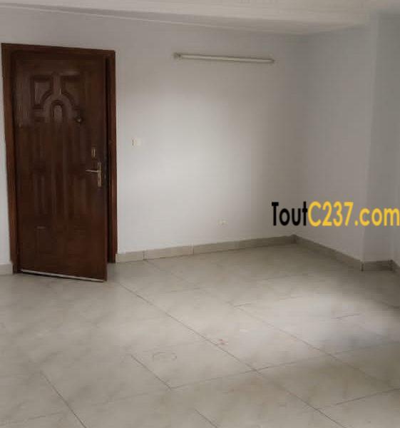 Appartement à louer à Bonamoussadi Douala
